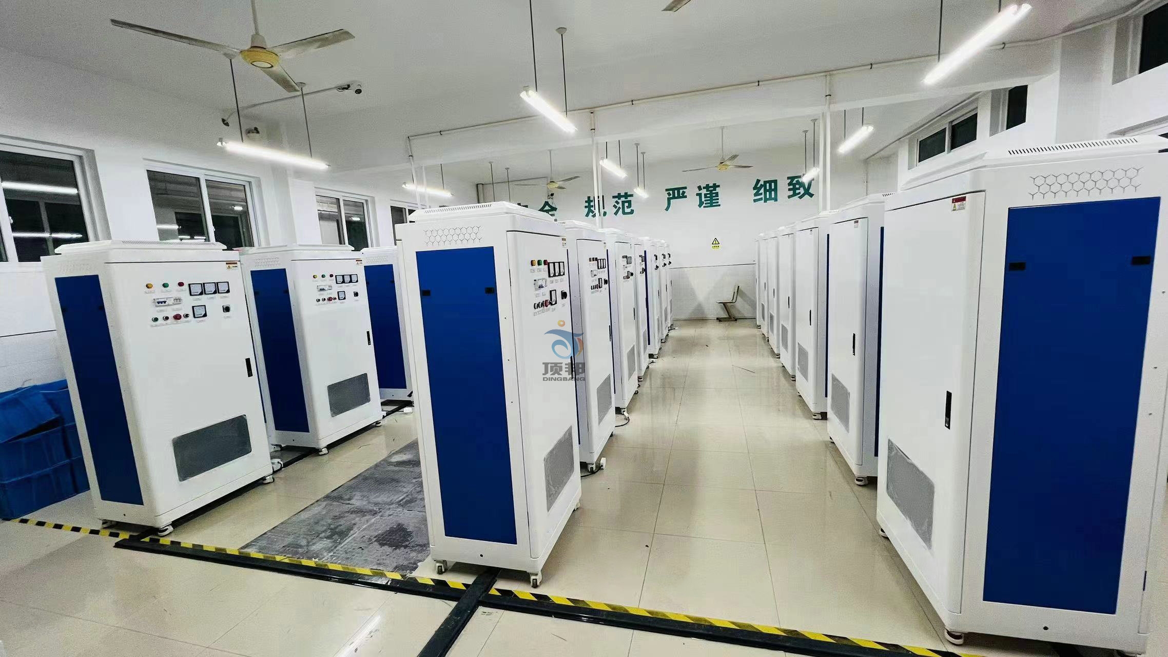 電機(jī)控制及儀表照明綜合實訓(xùn)裝置