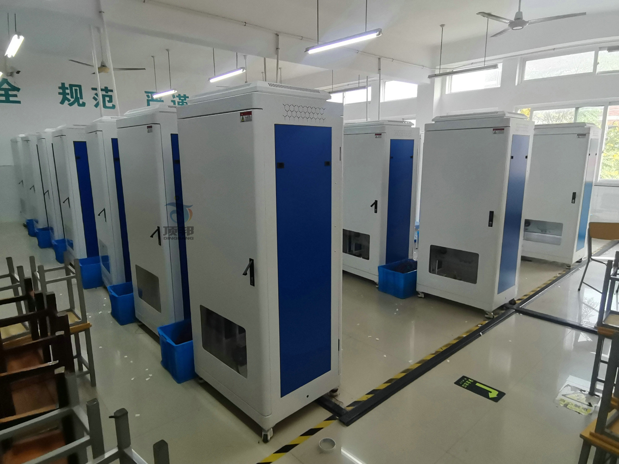 電機(jī)控制及儀表照明綜合實訓(xùn)裝置